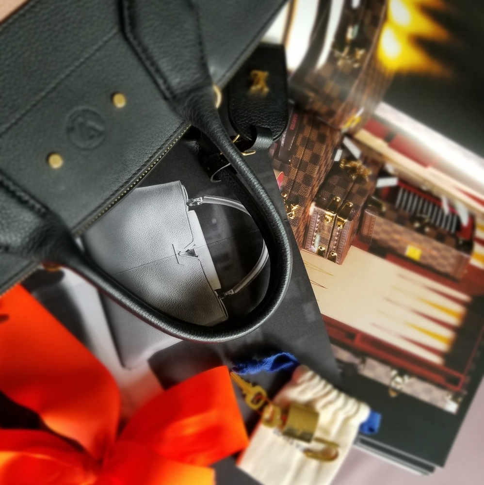 LOUIS VUITTON City Streamer MM. Mag - Picture 5 of 16